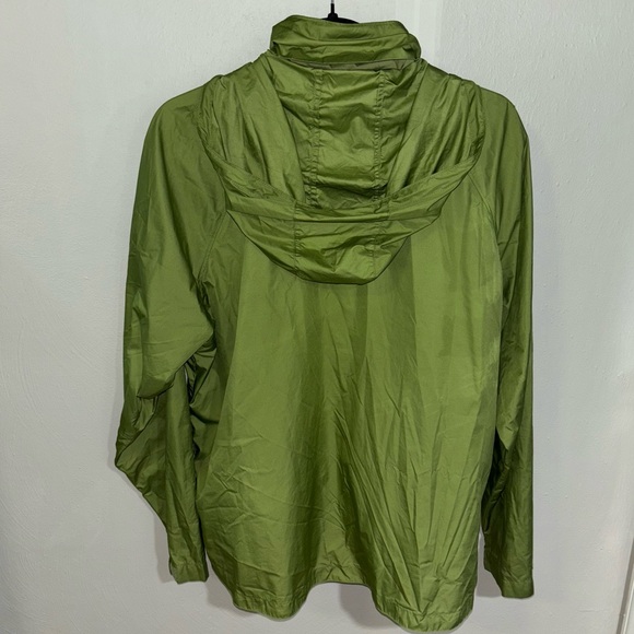 Woolrich Lightweight Windbreaker Rain Jacket in Aloe Green Size XL - Picture 3 of 8